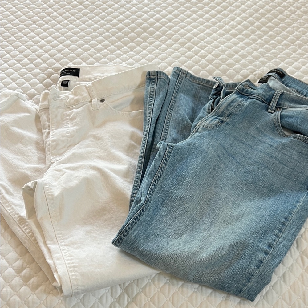 Banana Republic women’s Jeans Two Pairs white and Light Blue Demin  Jeans